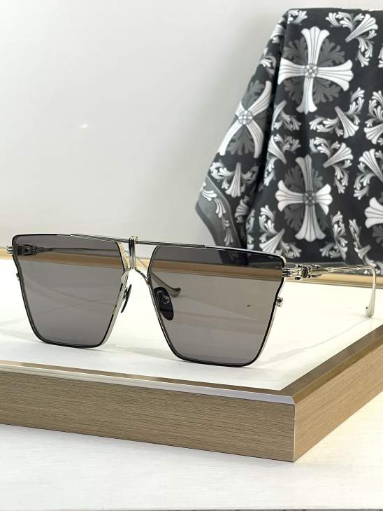 Picture of Chrome Hearts Sunglasses _SKUfw76161658fw